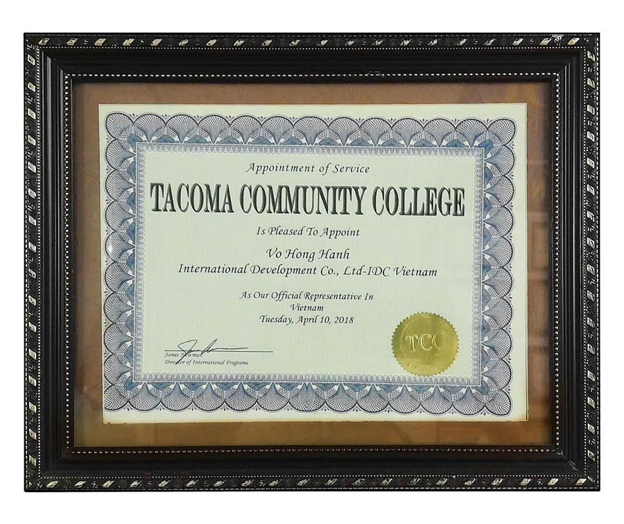 Chứng nhận đại diện chính thức của Tacoma Community College cho IDC VIETNAM